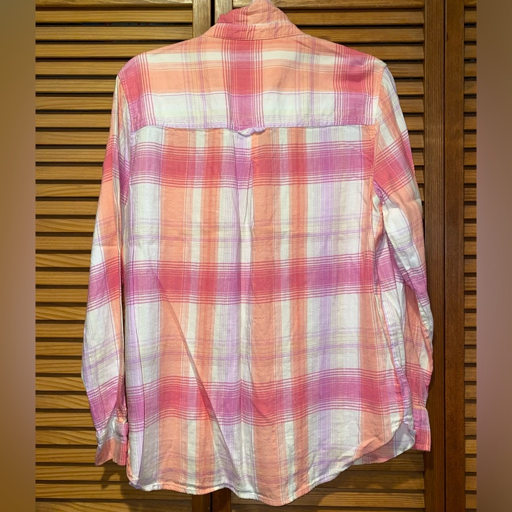 American eagle Button down top - Picture 2 of 4